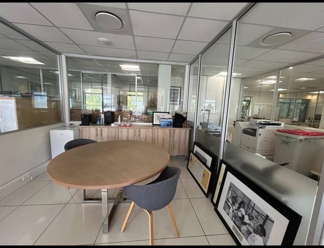 415M² BUILDING TO LET IN NEWLANDS
